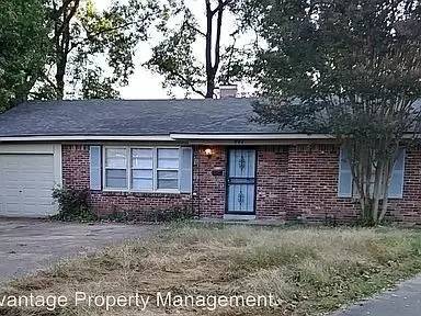 Main picture of 994 Novarese St