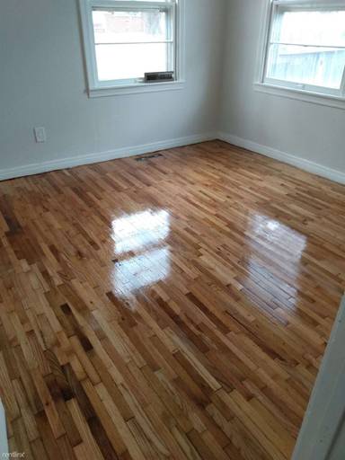 Main picture of 1516 W 17th St N