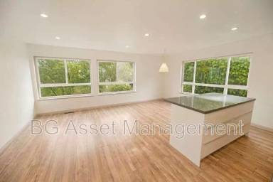 Main picture of 50 Frey Pl