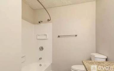 Main picture of 4802 Hemlock Dr SE