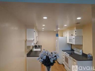 Main picture of 805 Spruance Ln