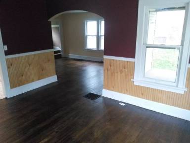 Main picture of 359 Saybolt Ave