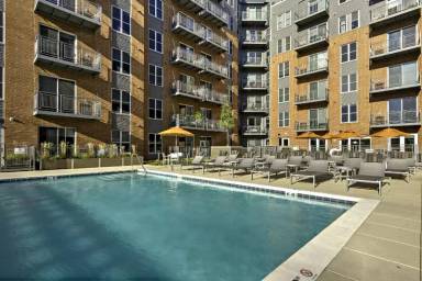 Main picture of 771 Skokie Blvd