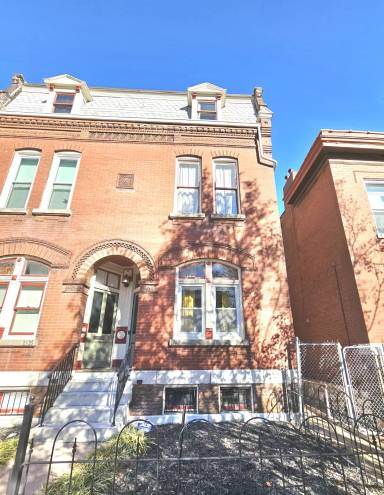 Main picture of 2633 Wyoming St