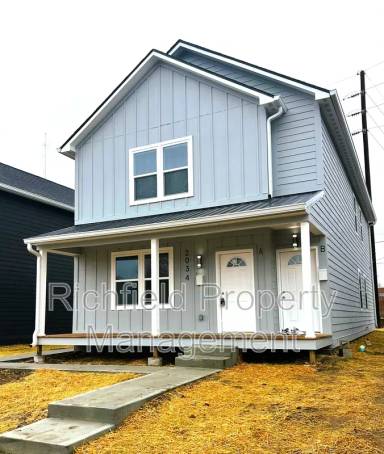 Main picture of 2034 E Maryland St