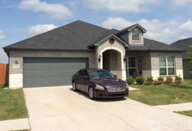 Main picture of 1549 Woodlake Dr