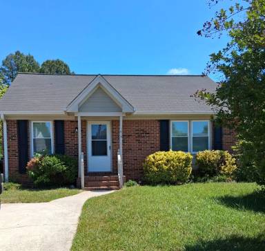 Main picture of 1916 Summerdale Dr