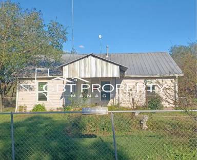 Main picture of 1099 FM 339 S