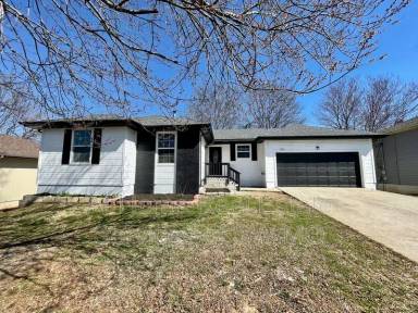 Main picture of 5714 S Franklin Ave