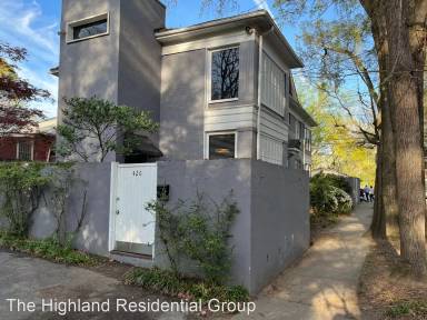 Main picture of 426 7th St NE