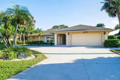 Main picture of 9957 Treasure Cay Ln