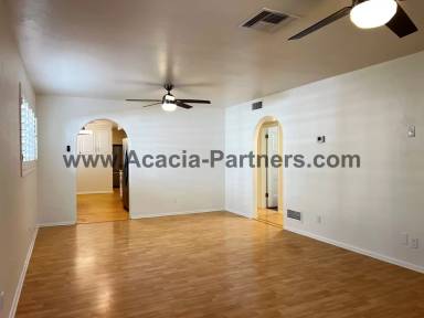 Main picture of 536 E University Blvd