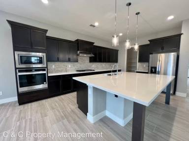 Main picture of 476 Lassen Way