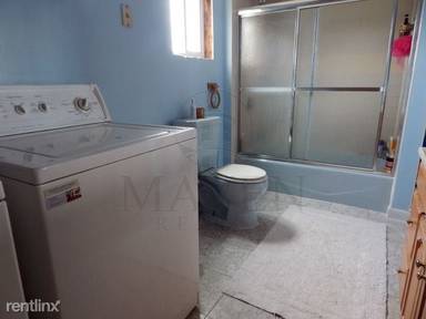 Main picture of 34 Merriam St