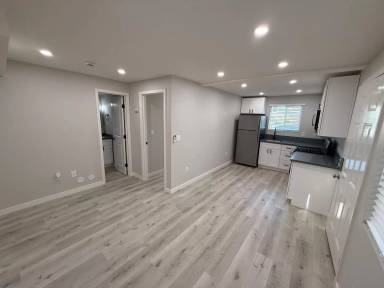 Main picture of 4368 Wilson Ave