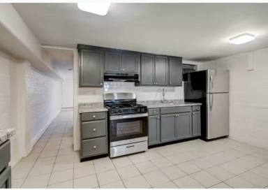Main picture of 2627 N Charles St