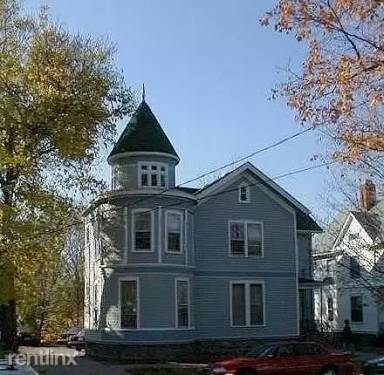 Main picture of 315 N Thayer St
