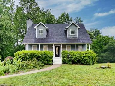 Main picture of 2355 Hollie Ln