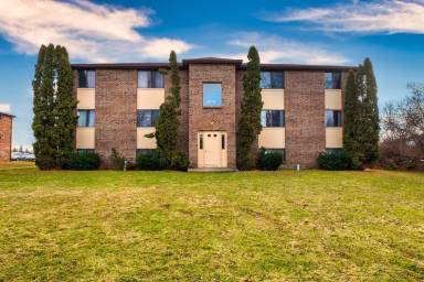Main picture of Maplewood Apartments