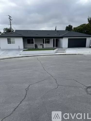 Main picture of 2795 Licia Pl