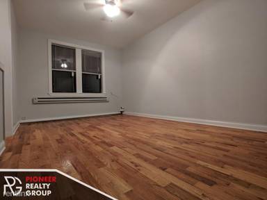 Main picture of 4851 N Damen Ave