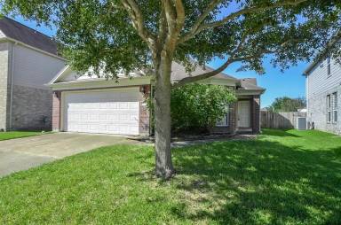 Main picture of 19603 Hancock Oak St