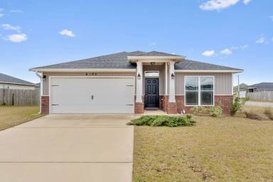 Main picture of 6185 Redberry Dr