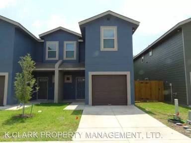 Main picture of 6922 Lakeview Dr