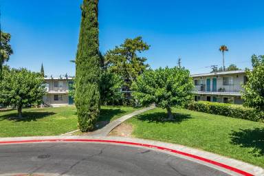 Main picture of 900 Simon Ter