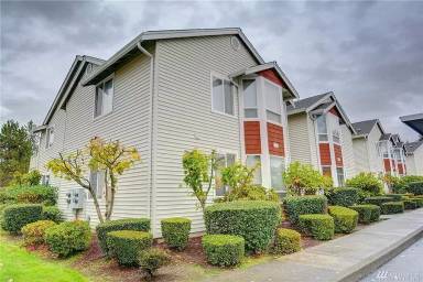 Main picture of 800 96th Ave NE