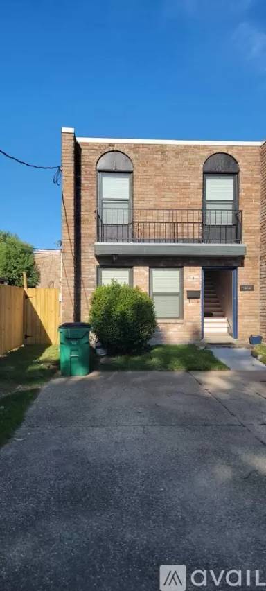 Main picture of 1404 Carrollton Ave