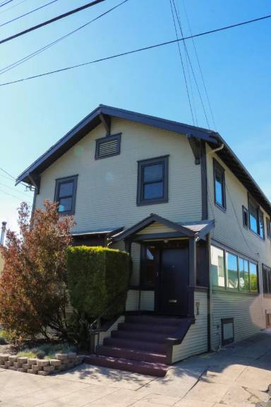 Main picture of 1517 Virginia St
