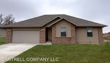 Main picture of 1106 S Calabria Ave