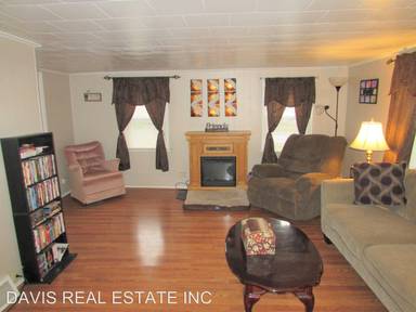 Main picture of 14 E Brown St