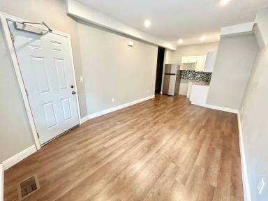 Main picture of 325 N 62nd St
