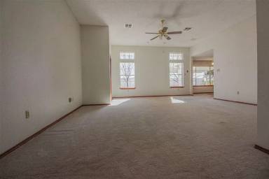 Main picture of 2140 Hickory Dr