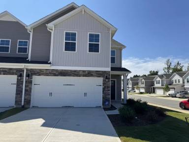 Main picture of 749 Apple Churn Dr