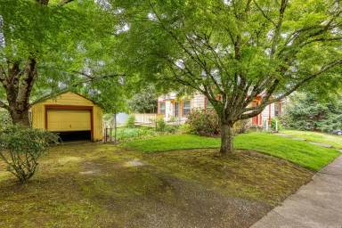 Main picture of 807 SE 55th Ave