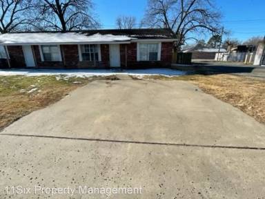 Main picture of 1213 W Arkansas St