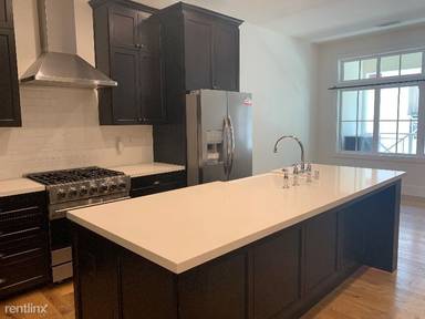 Main picture of 423 Robin Ridge Way