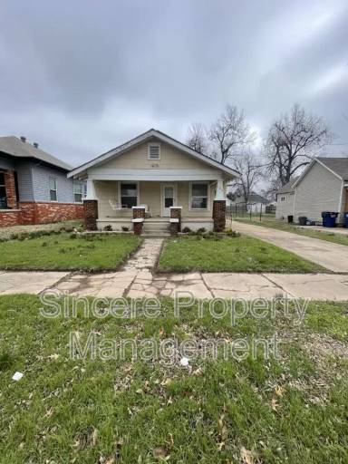 Main picture of 709 S Hadden Ave