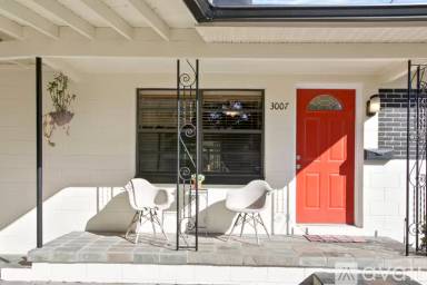 Main picture of 3007 Vine St