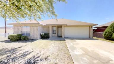 Main picture of 2120 Beretta Dr