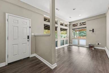 Main picture of 746 Monaco Pkwy