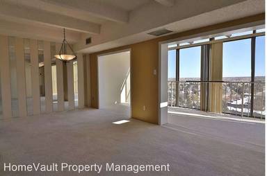 Main picture of Candlewyck Condominiums