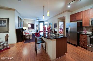 Main picture of 3105 Hillcroft Ave