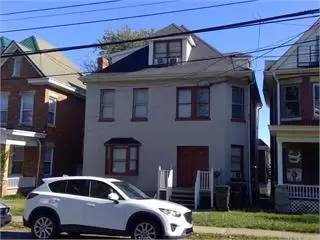Main picture of 207 E Maxwell St