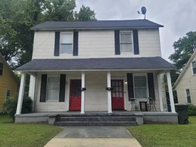 Main picture of 229 Tryon St