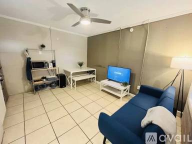 Main picture of 402 S Holly St