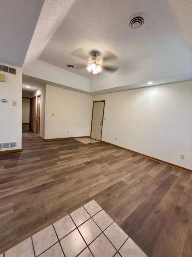 Main picture of 714 Republic Dr